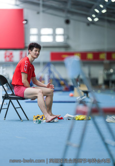 英超球员合同细节与转会内幕